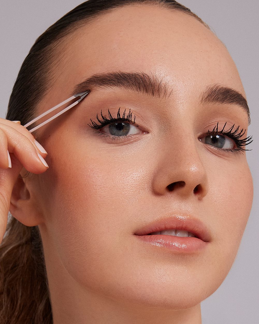 Pro Brow Tweezer