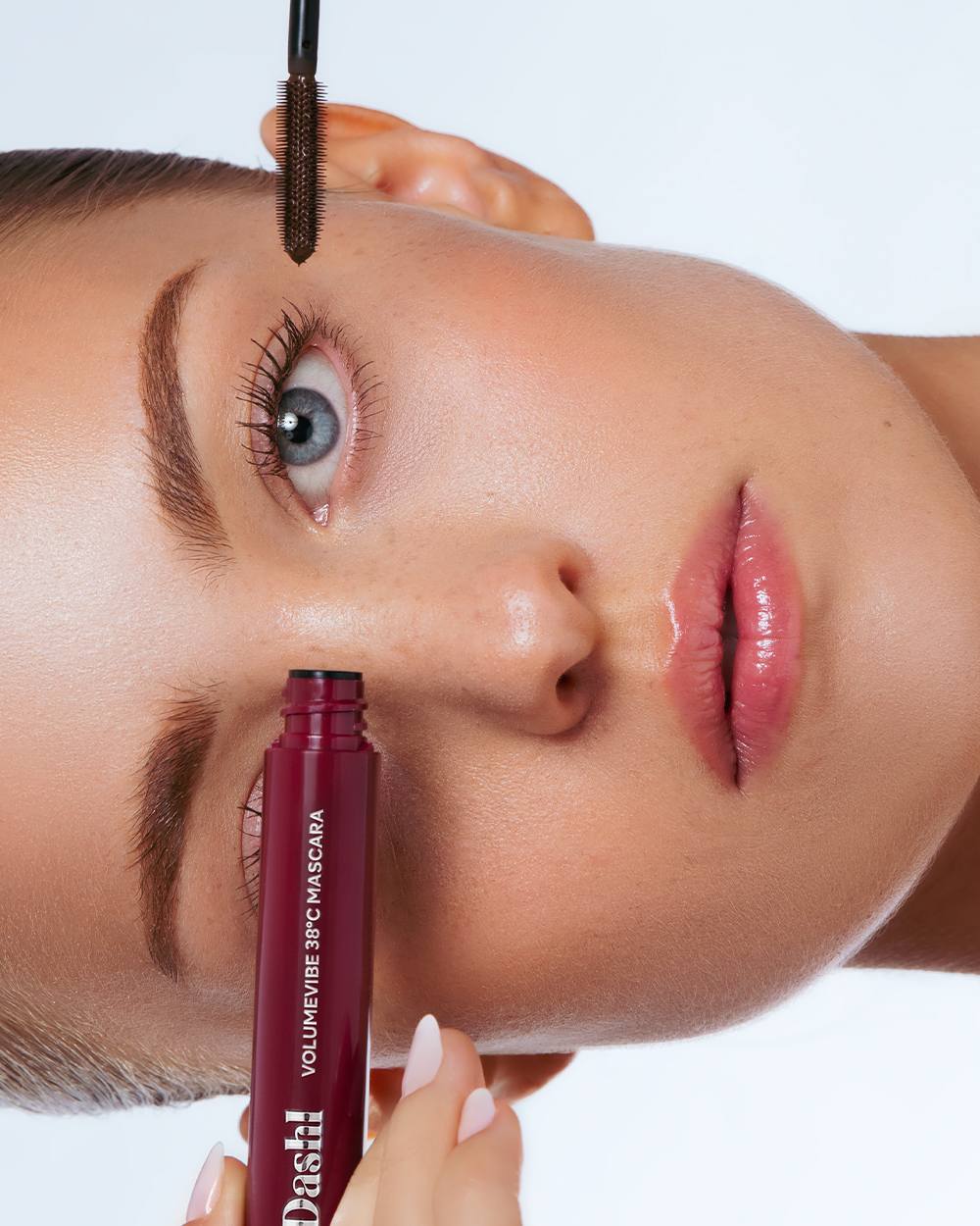 VolumeVibe 38°C Mascara